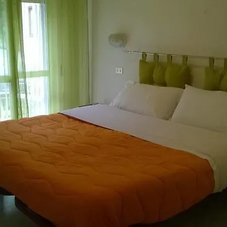 Hotel Santa Lucia 3*